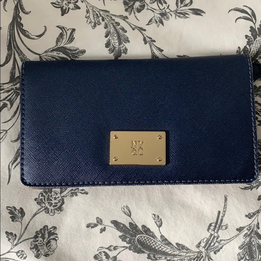 New York and Company wallet